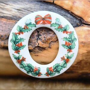 Spode Brooch Red & Green Holly Transfer Design on White Signed Handcrafted 🎄
